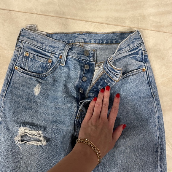 Levi's 501 Skinny Jeans - Picture 3 of 6